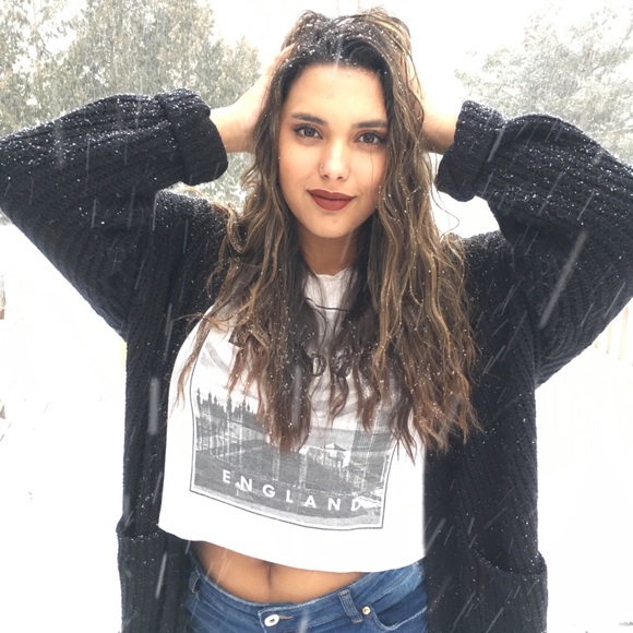 Meet your Posher, Hannah - Picture 1 of 1